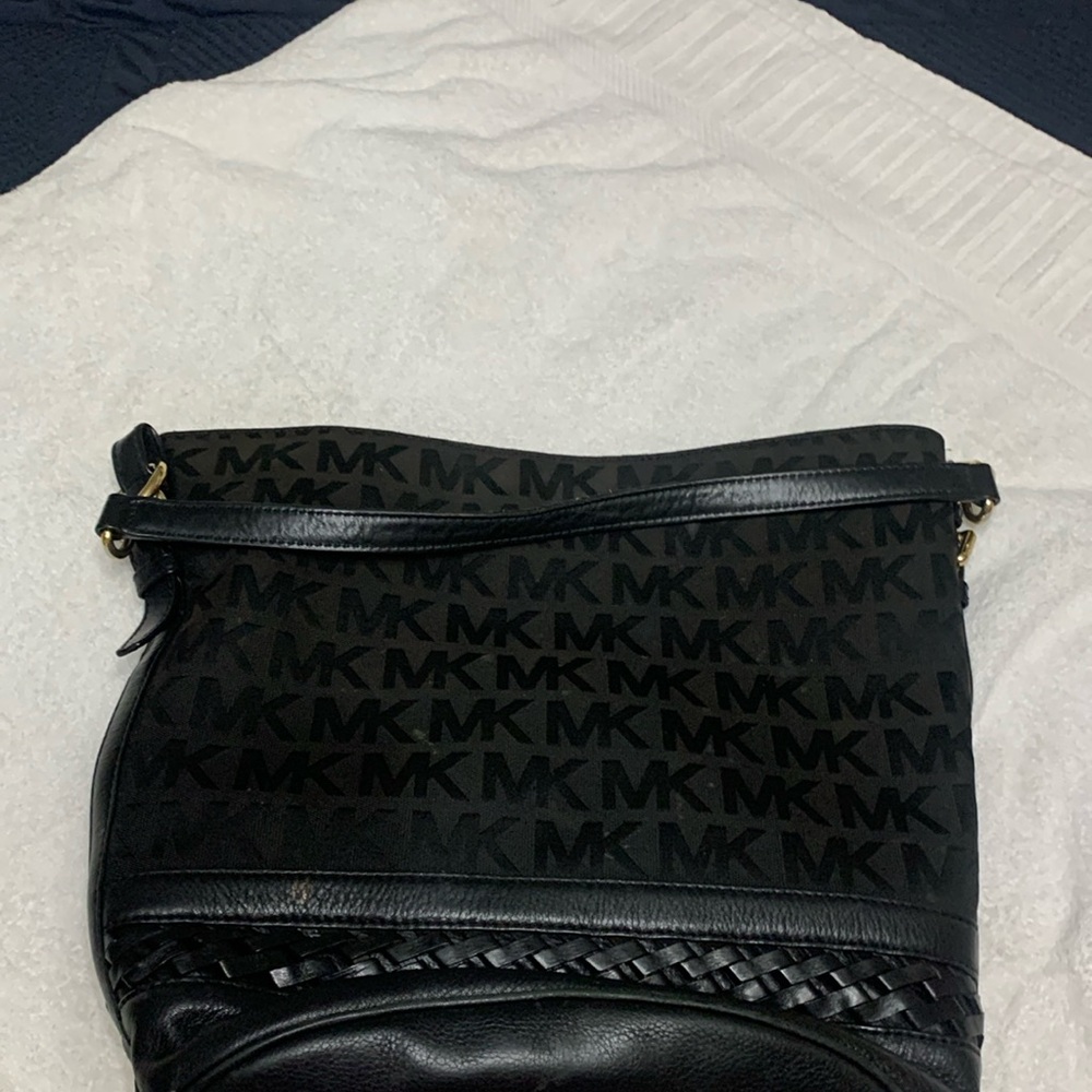 Micheal Kors bag